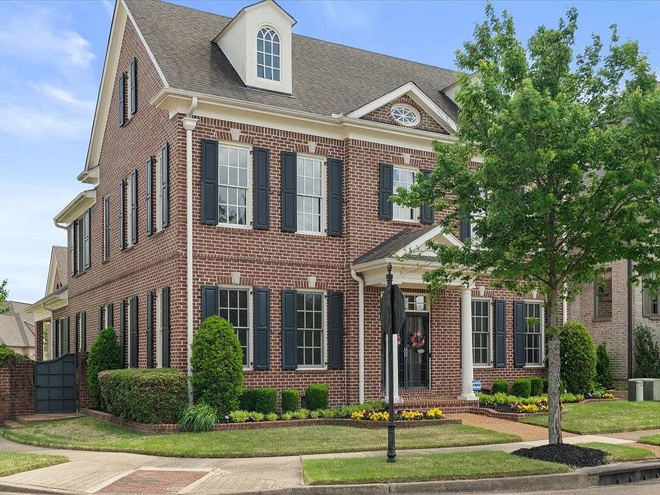 1st image of 1862 Old Towne Ln