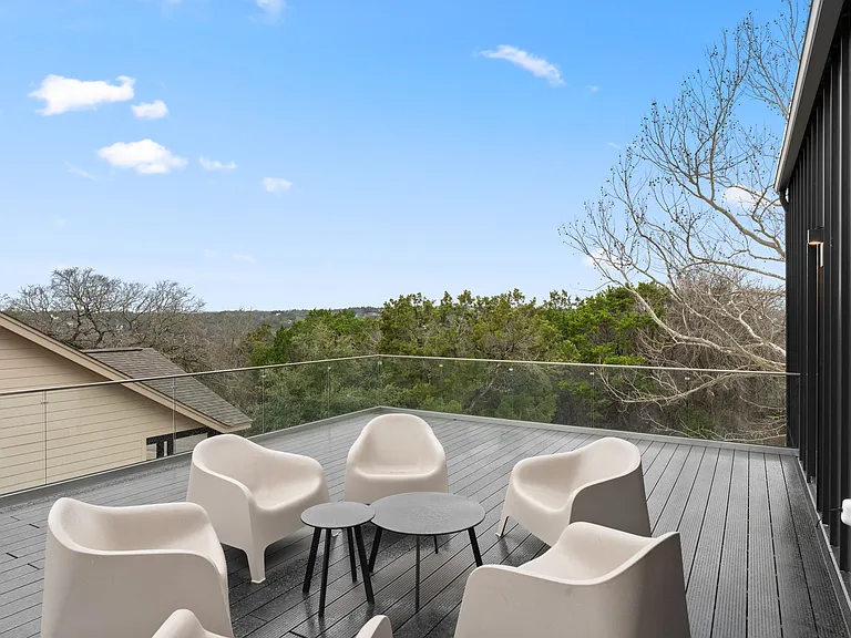2915 Chisholm Trl — Photo 27