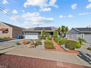10111 Elkwood St, Sun Valley, CA 91352
