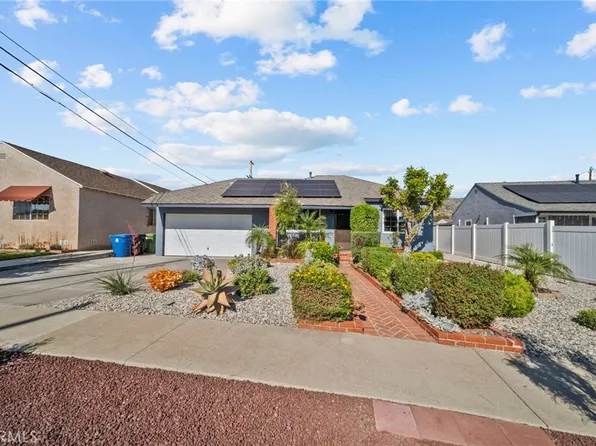 10111 Elkwood St, Sun Valley, CA 91352