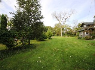 940 Highland Ave, Glen Ellyn, IL 60137