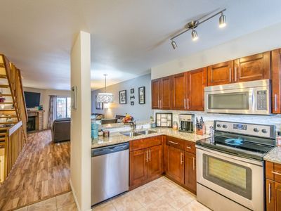 11161 W 17th Ave APT 106, Lakewood, CO, 80215