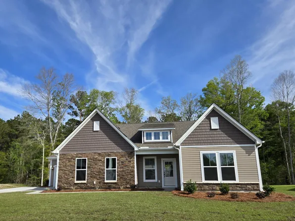 271 Darby Meadow Ln, Ridgeville, SC 29472