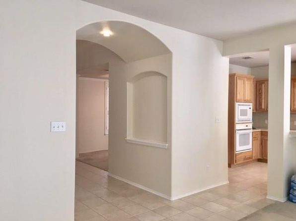 1609 Shady Hillside Pass