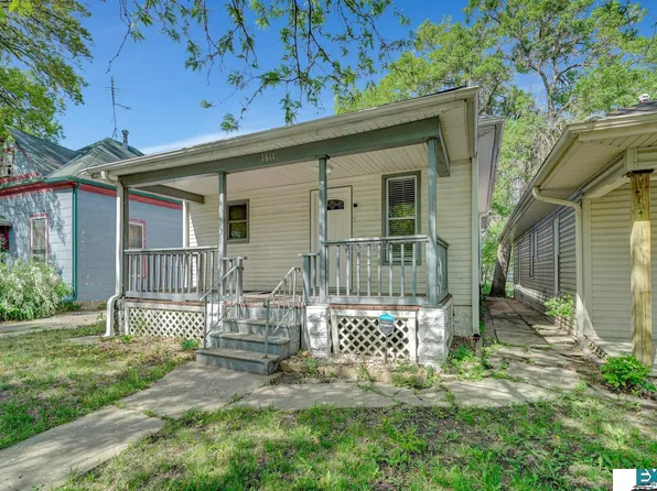 1611 N 28th St, Lincoln, NE 68503