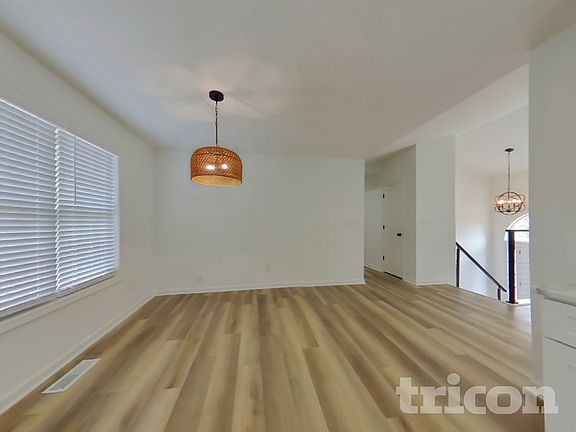 4th image of 2954 Lighthouse Ct