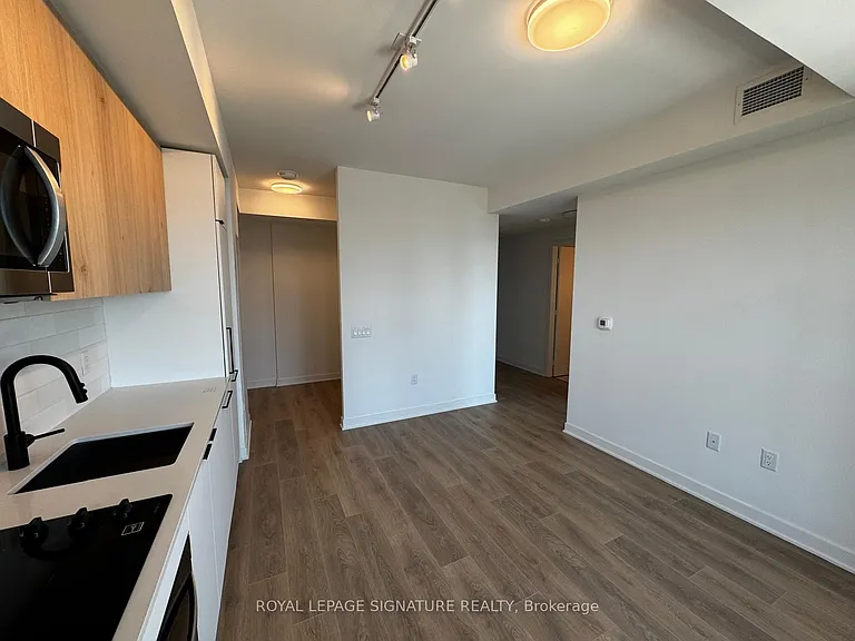 1185 Dupont St #1601 — Photo 16