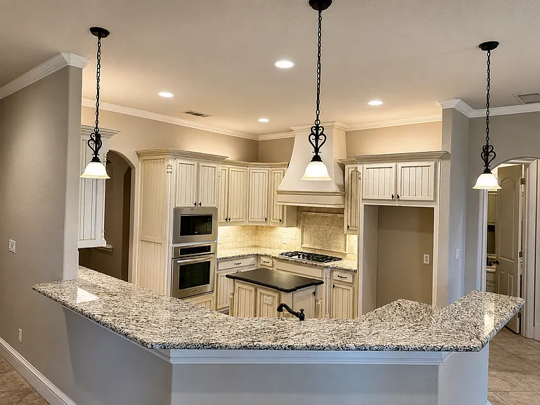 1209 Verona Way — Photo 5