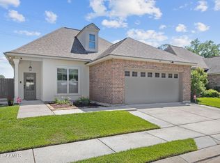 207 Rosemary Pl, Lafayette, LA 70508