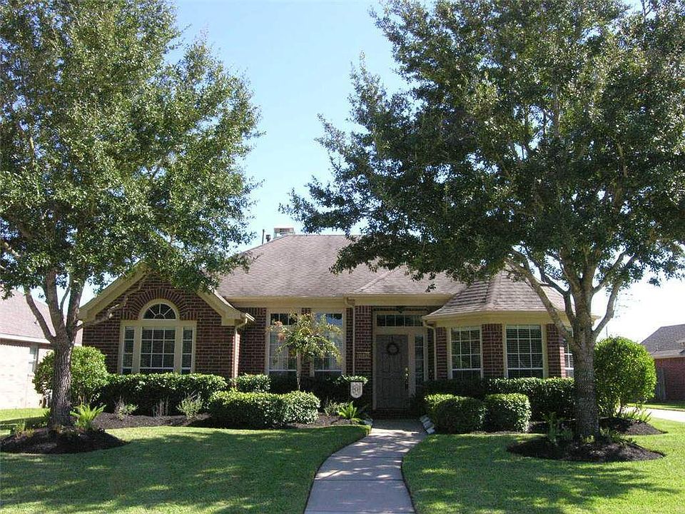 1st image of 15402 Fairfield Falls Way