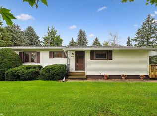 410 4th St SW, State Center, IA 50247