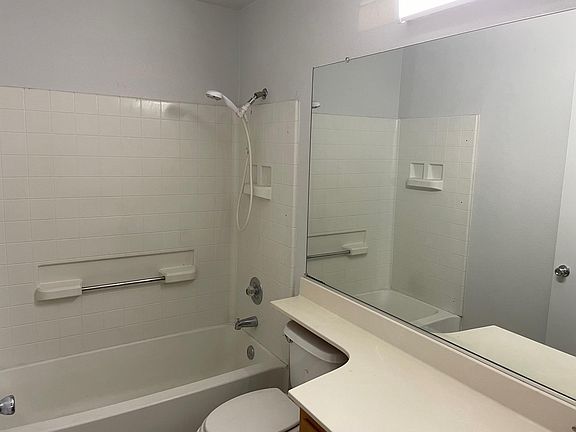 5th image of 1750 Lavelle Smith Dr