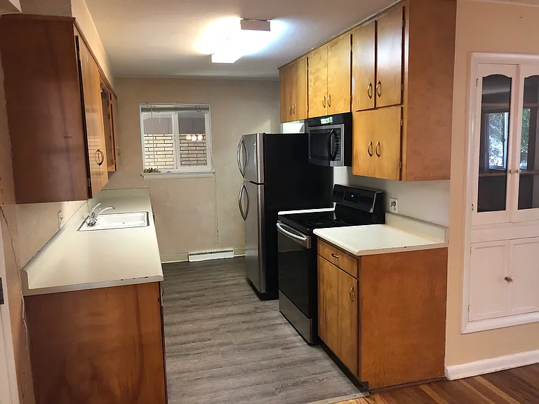 633 E Stuart St — Photo 7