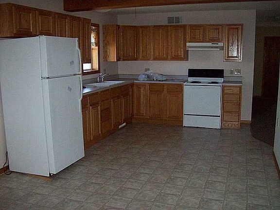 2nd image of 99 1st St