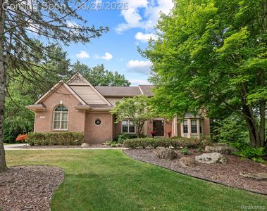 408 Indian Trl, Lake Orion, MI, 48362