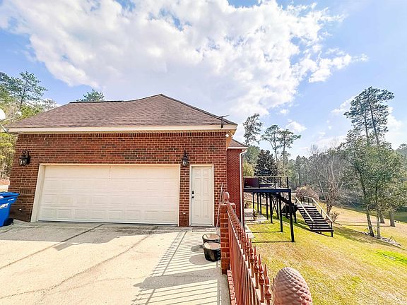 3rd image of 494 Lake Juniper Rd