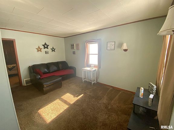 3rd image of 1703 Willard St
