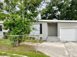 2122 Leger Cir, Jacksonville, FL 32208