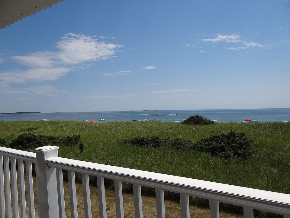 2nd image of 13 Bay Ave