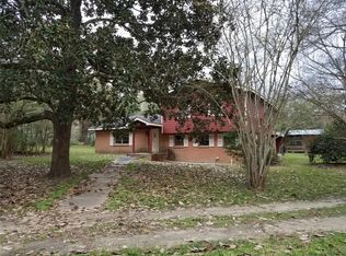 1132 Liberty Ave, Livingston, TX 77351