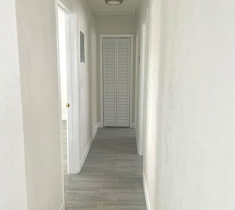 2300 Avenue S #8