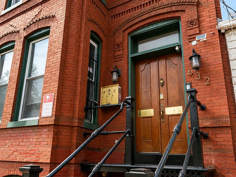 632 Florida Ave NW #2 — Photo 7