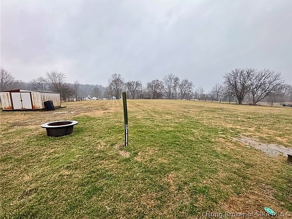 3rd image of 20925 Kemp Road