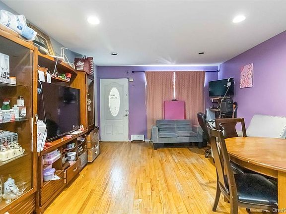 5th image of 23-19 100th St #1