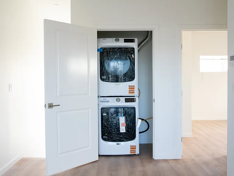 5259 Lexington Ave #3 — Photo 8