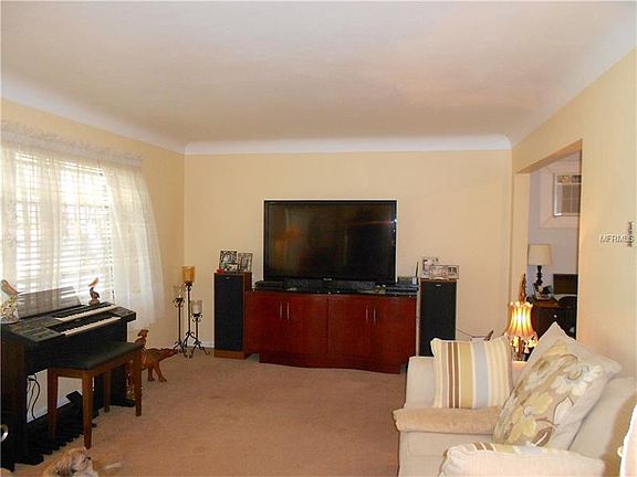 4th image of 2053 Allard Dr