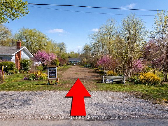 3rd image of 11573 Beach Rd E