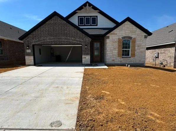 3522 Helena St, Gainesville, TX 76240
