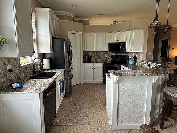 3rd image of 13604 Lucera Ct