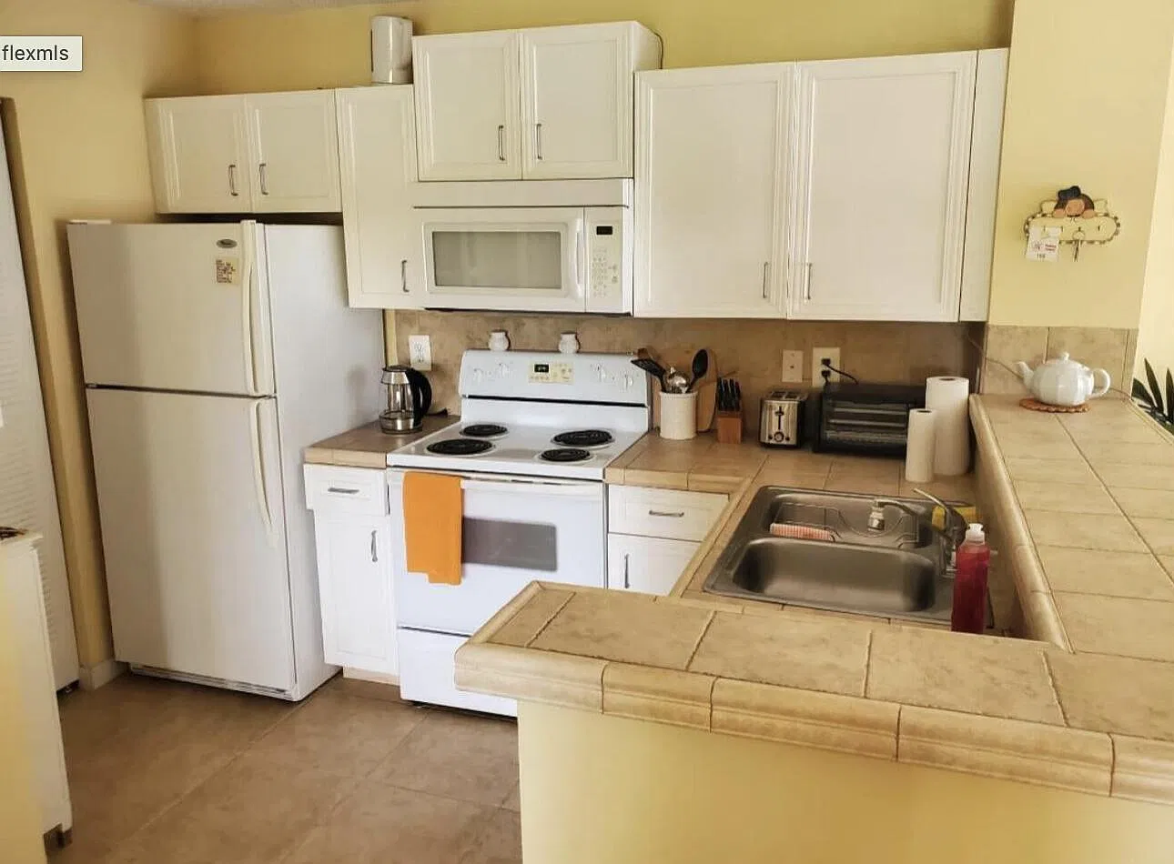 1 bed, 1.0 bath, 688 sqft, $1,700 — Photo 4