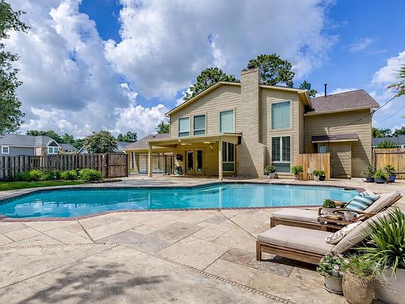 2nd image of 18302 Lazy Moss Ln