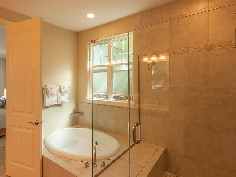 842 Umeke St #53 — Photo 14