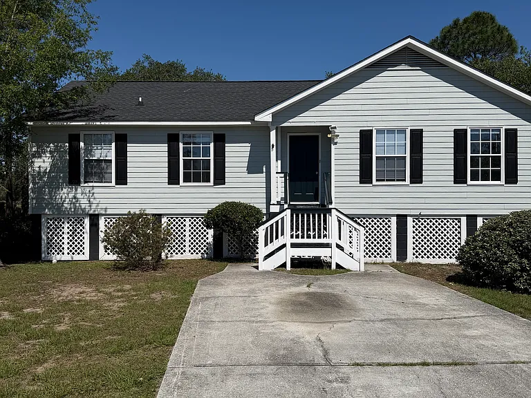 2933 Waters Edge Ct W — Photo 2