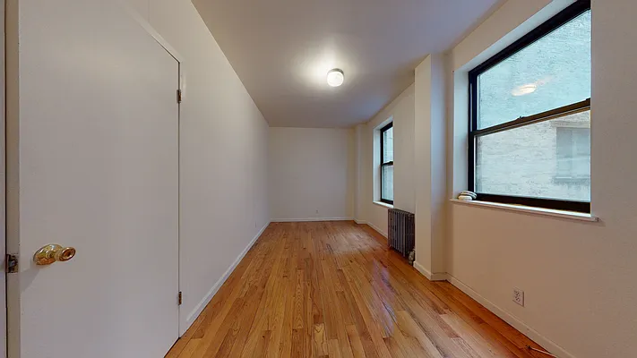 Rented by Bond New York | media 13