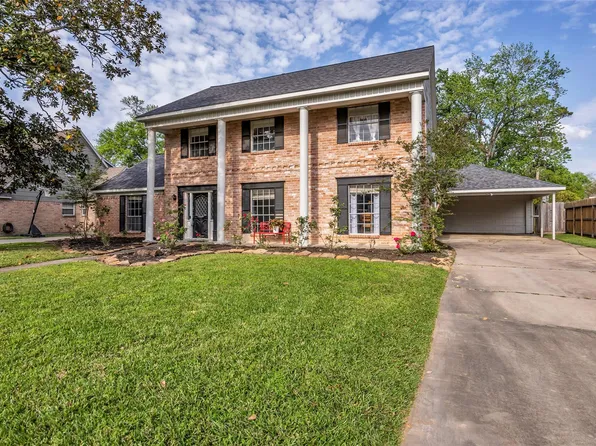 19706 Hurst Wood Dr, Humble, TX 77346