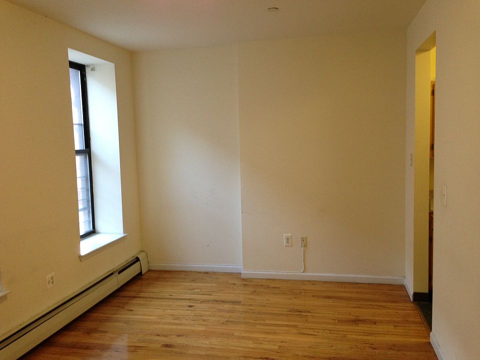 1st image of 211 W 115th St APT 4A