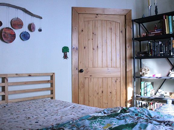 4th image of 722 Valley Falls Rd