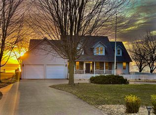 355 Lake Breeze Dr, Chilton, WI 53014