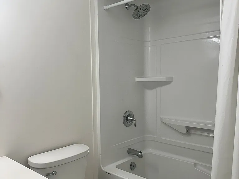 128 King St N #1403 — Photo 21
