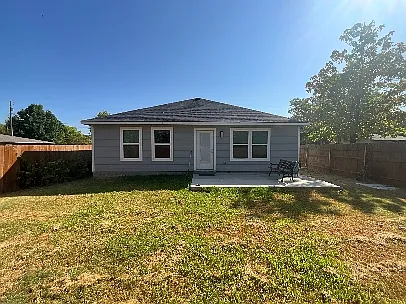 504 Thomas Street - 1 — Photo 3