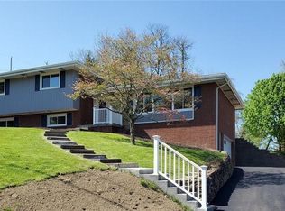 5 Ung Dr, Pittsburgh, PA 15235