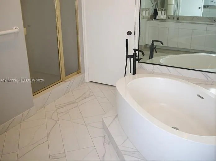 300 S Biscayne Blvd #0 — Photo 2