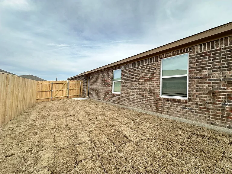 234B Dolphin Dr — Photo 34