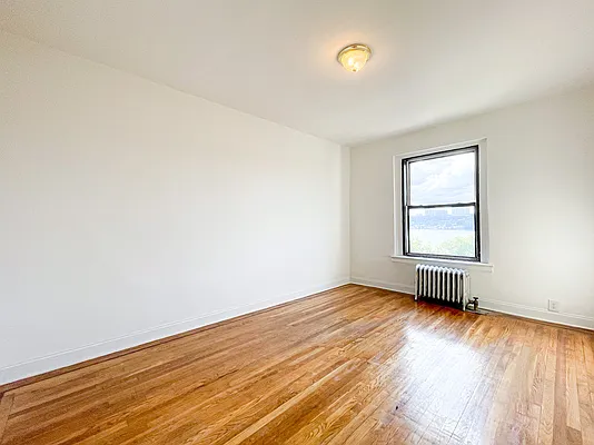 Rented by Urban Real Estate Property Group Inc | media 11