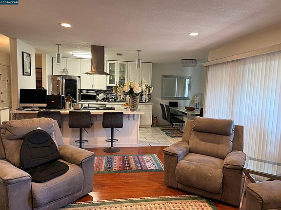 5th image of 825 Oak Grove Rd APT 17