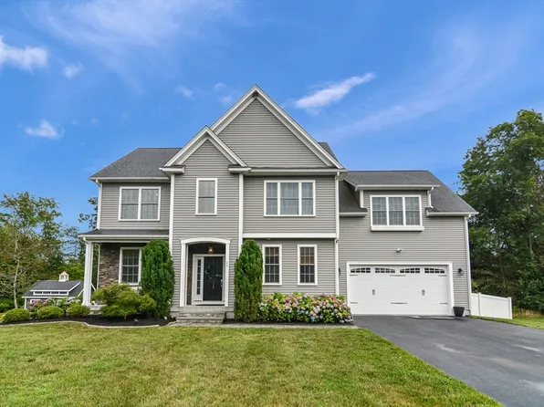 44 Sergeant Harrington Dr, Swansea, MA 02777